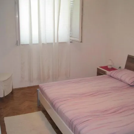 Ivan - With Large Terrace Apartment