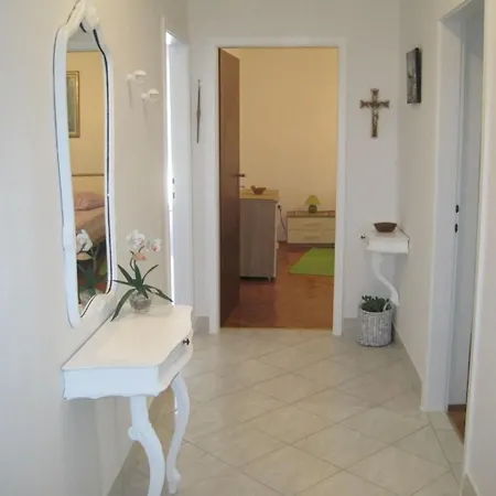 Ivan - With Large Terrace Apartment *
