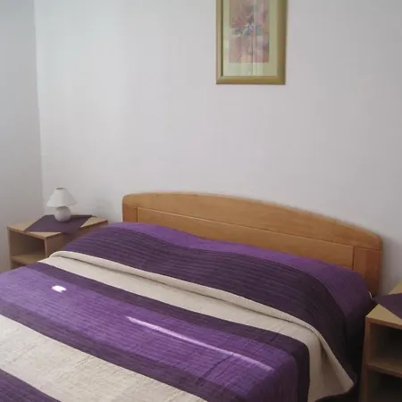 Ivan - With Large Terrace Apartment Zadar